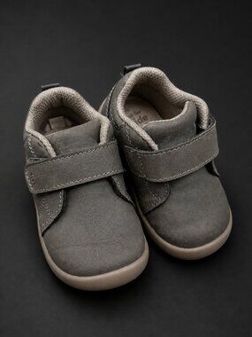 Stride Rite Toddler Shoes Wide Fit Gray Velcro First Walker Size 3